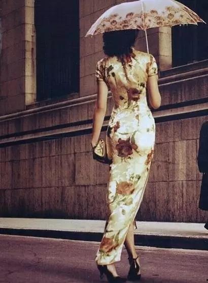 女成人旗袍改良视频,女成人旗袍改良创新之旅  第2张