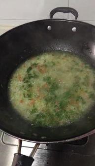 成人青菜粥做法视频讲解,青菜粥制作视频详解  第3张